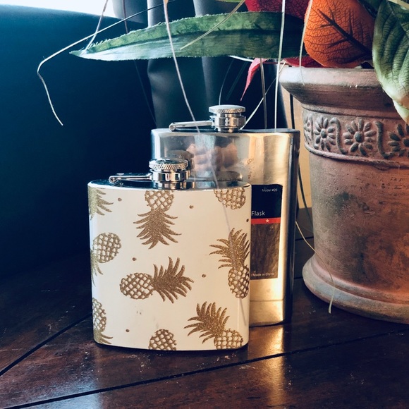 ๐ ๐๐น๐ฎ๐๐ธ๐ - Picture 2 of 16